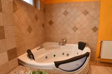 Garni Hotel Garson Lux Ns