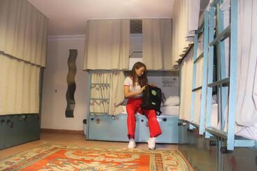 هتل Agora Guesthouse