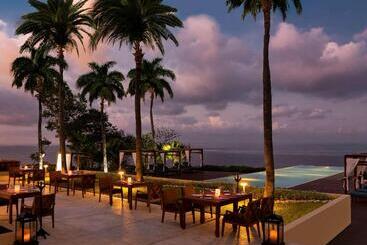 هتل Banyan Tree Cabo Marques