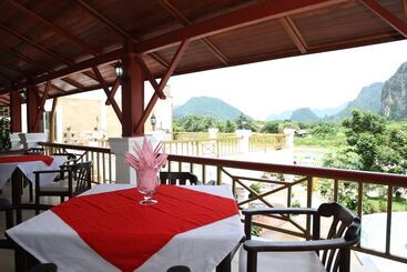 هتل Vansana Vang Vieng