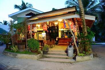 هتل Dumaluan Beach Resort