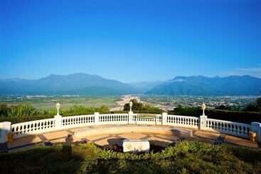 هتل Hualien Farglory