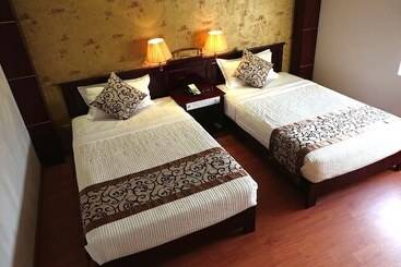 هتل Golden Halong