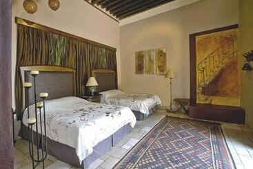 هتل La Casa Del Atrio