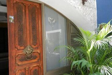 هتل La Casa Del Atrio
