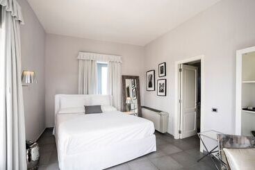 هتل La Suite Boutique