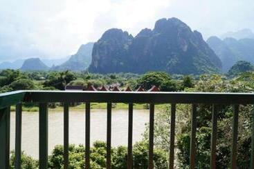 هتل Vansana Vang Vieng