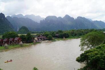 هتل Vansana Vang Vieng
