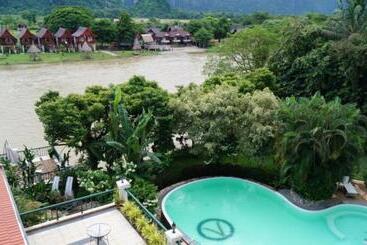هتل Vansana Vang Vieng