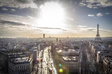 Adonis Paris Sud