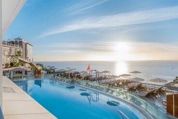 Apartments At Cala Blanca