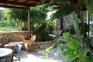 هتل Albergo Villa Vittoria