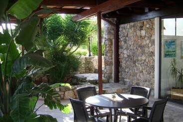 هتل Albergo Villa Vittoria