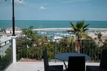 هتل Albergo Villa Vittoria