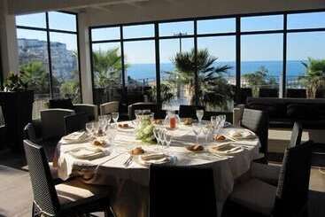 هتل Albergo Villa Vittoria