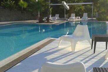هتل Albergo Villa Vittoria