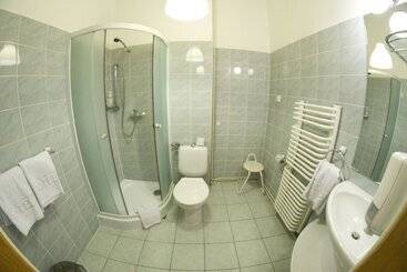 هتل Cracow Old Town Guest House
