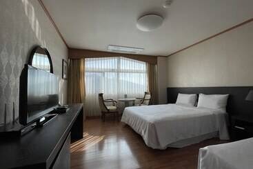 Danyang Tourist Hotel Edelweiss