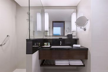 هتل Four Points By Sheraton Sandakan