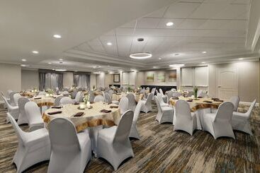 هتل Hilton Garden Inn Oxford/anniston