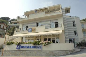 Otel Le Roi