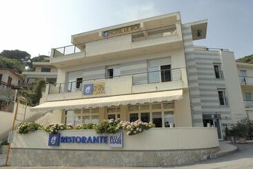 Otel Le Roi
