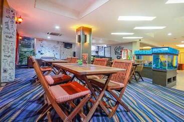 هتل Marlin Pekalongan