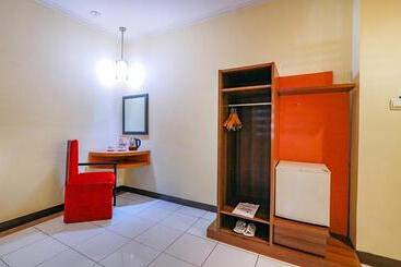 هتل Marlin Pekalongan