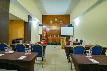 هتل Marlin Pekalongan