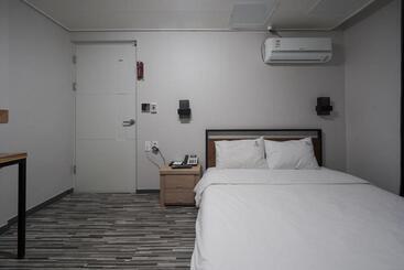 هتل Stay Pohang