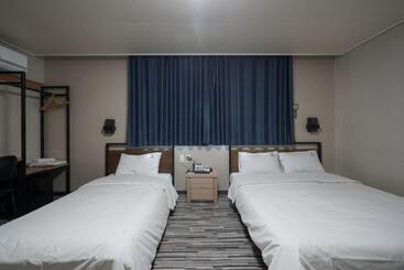 هتل Stay Pohang