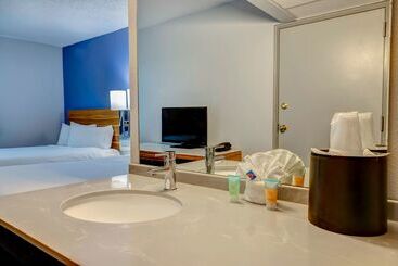 Motel 6 Arlington Tx Entertainment District