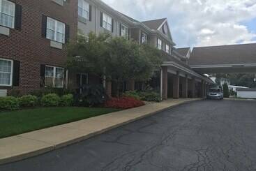 Comfort Suites Hotel And Conference Center