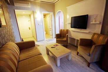 هتل Ankara Jolly
