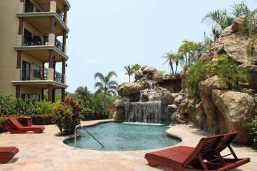هتل Clarion Suites Roatan At Pineapple Villas