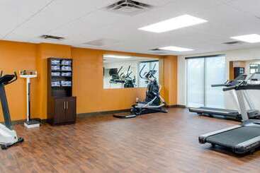 هتل Comfort Inn & Suites Biloxid Iberville