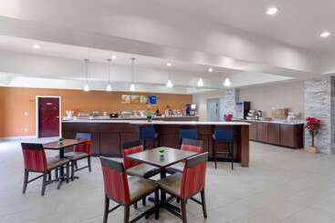 Hotelli Comfort Suites