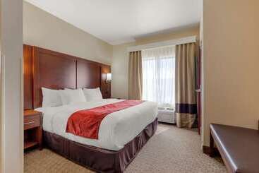 هتل Comfort Suites