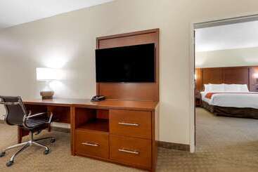هتل Comfort Suites