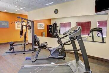 هتل Comfort Suites