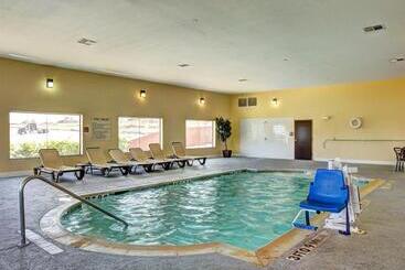 هتل Comfort Suites