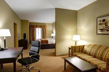 هتل Comfort Suites