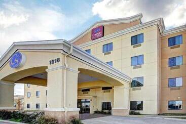 هتل Comfort Suites
