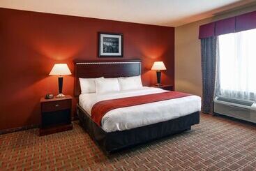 هتل Comfort Suites Lake Worth