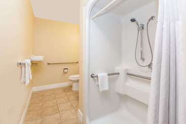 هتل Days Inn By Wyndham Camp Verde Arizona