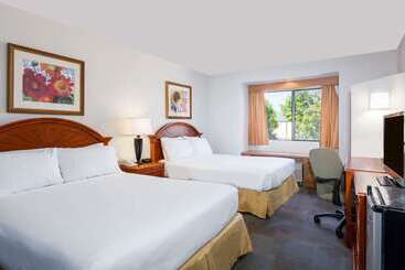 هتل Days Inn By Wyndham Camp Verde Arizona