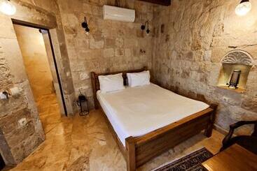 هتل Dervish Cave House & Restaurant
