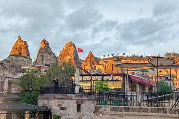 هتل Dervish Cave House & Restaurant