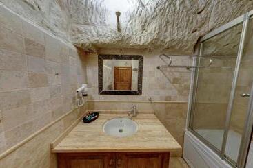 هتل Dervish Cave House & Restaurant