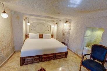 هتل Dervish Cave House & Restaurant
